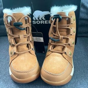 NWT Sorel Winter Boot Whitney ll Suede kids size  13